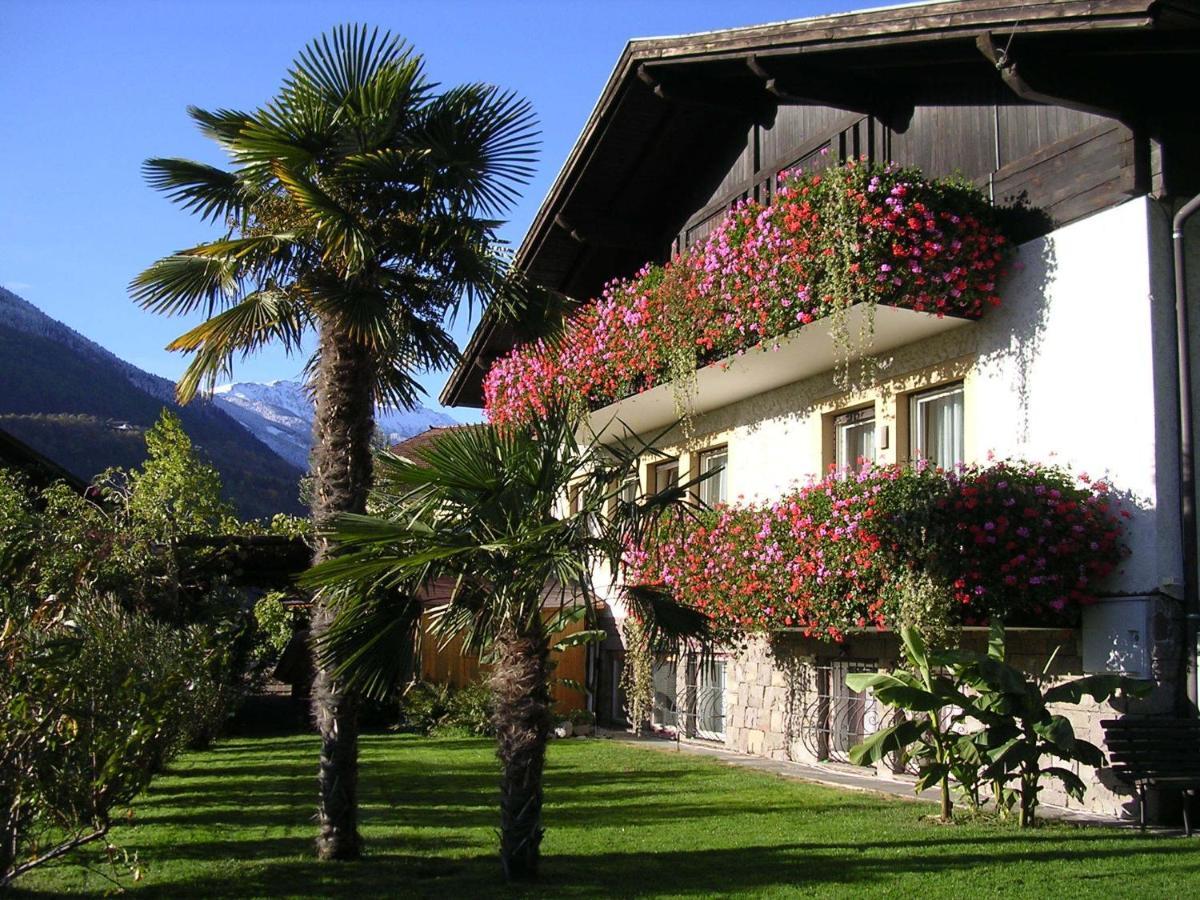 Oberangerhof Aparthotel Lagundo Luaran gambar
