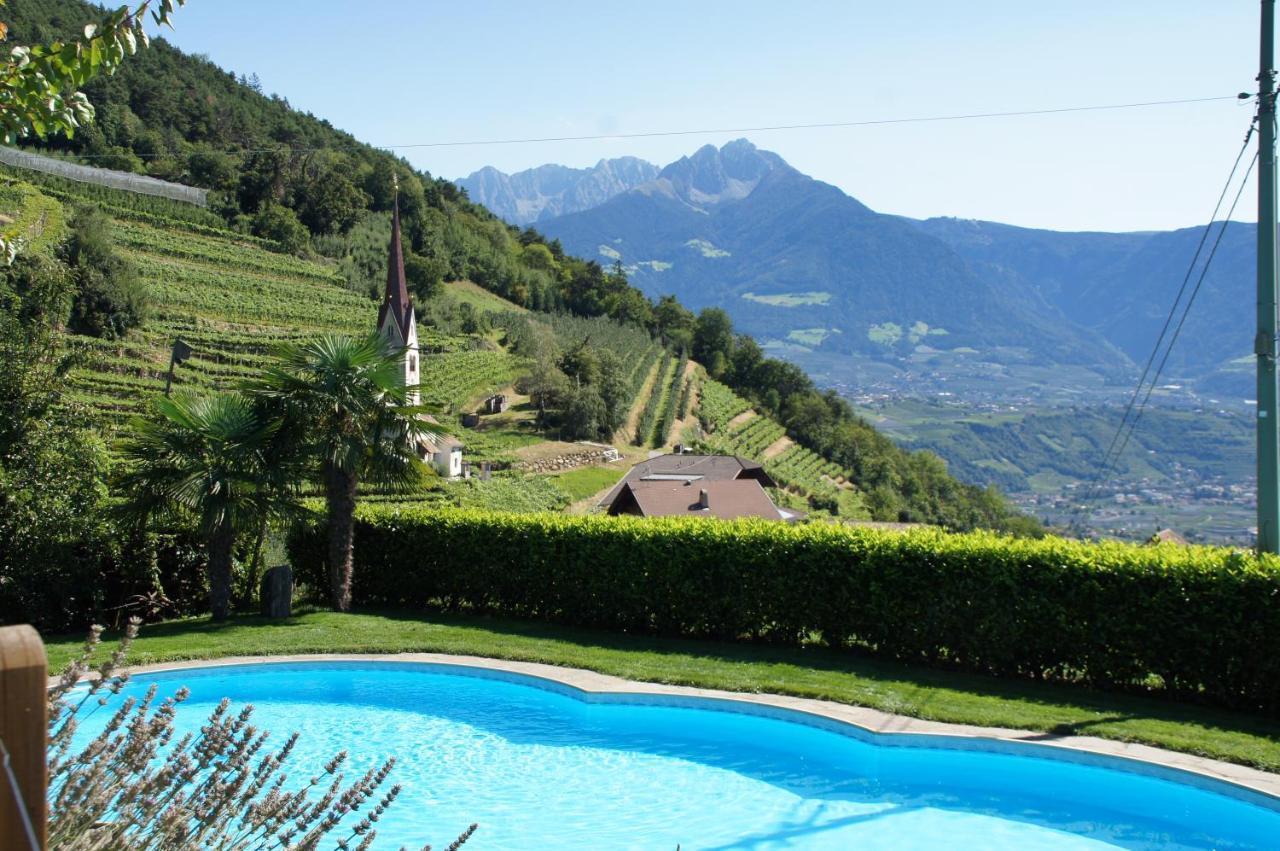Oberangerhof Aparthotel Lagundo Luaran gambar