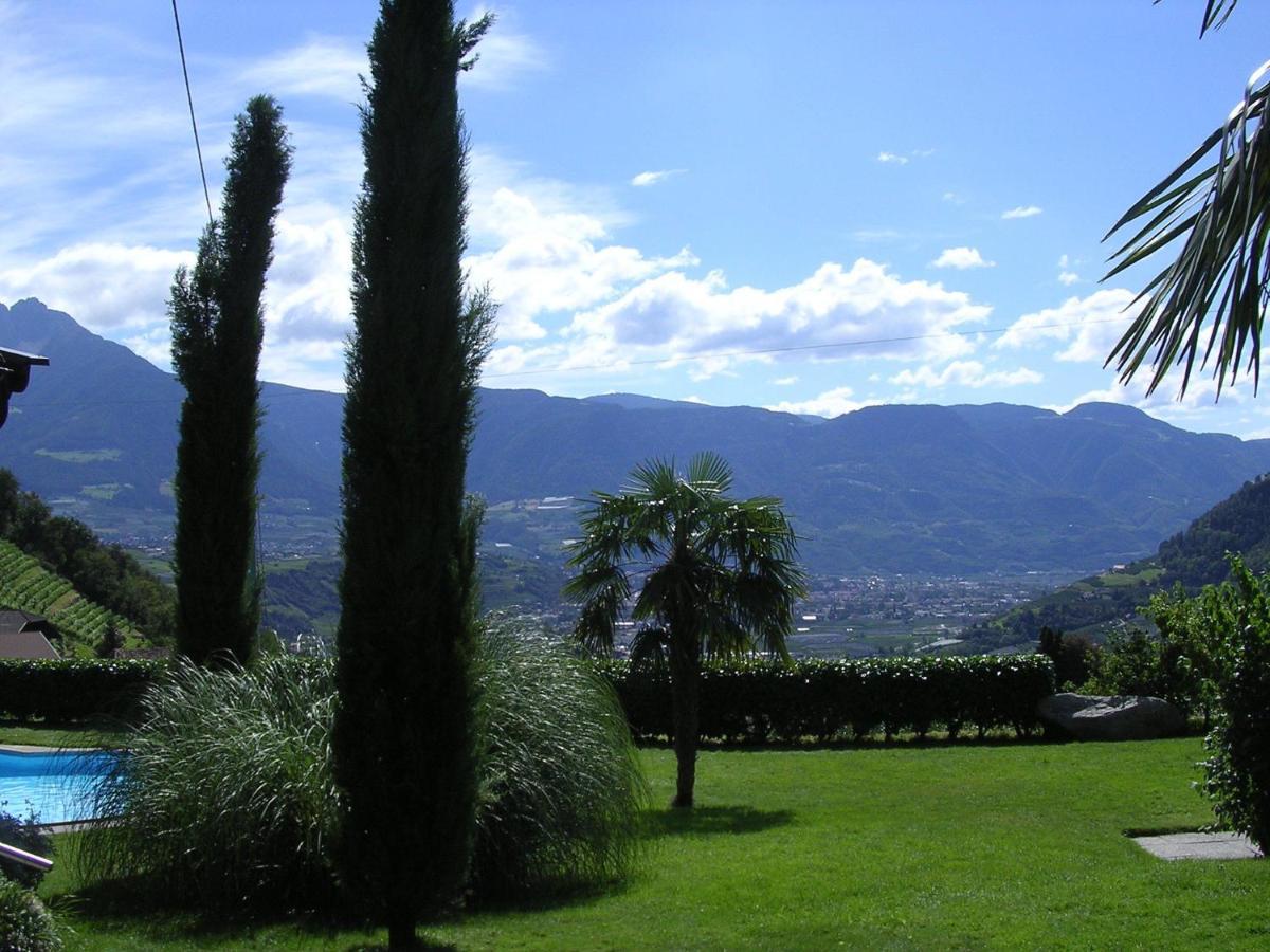 Oberangerhof Aparthotel Lagundo Luaran gambar