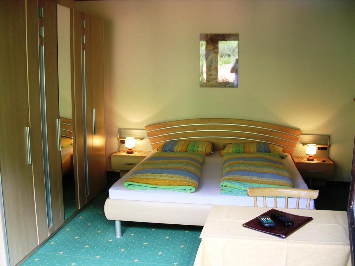 Oberangerhof Aparthotel Lagundo Luaran gambar