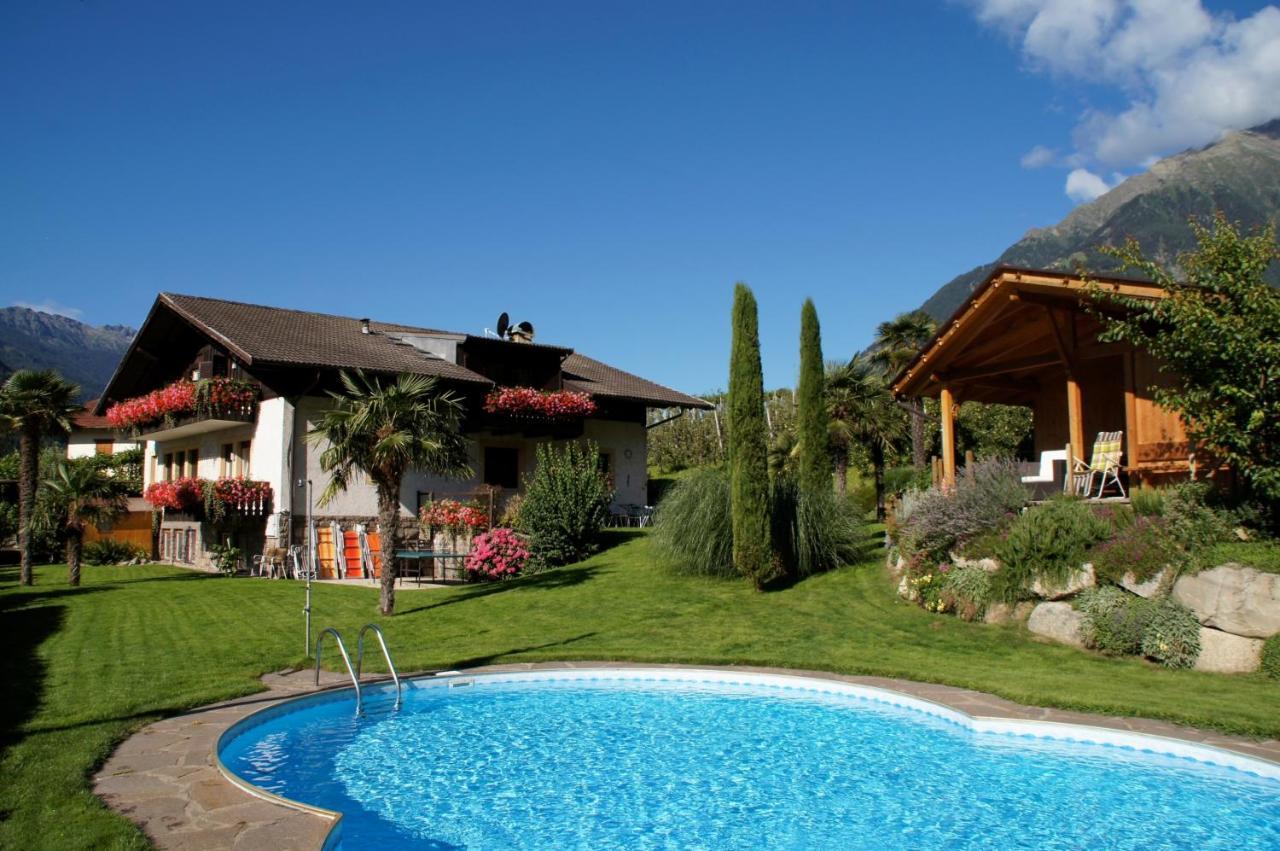 Oberangerhof Aparthotel Lagundo Luaran gambar