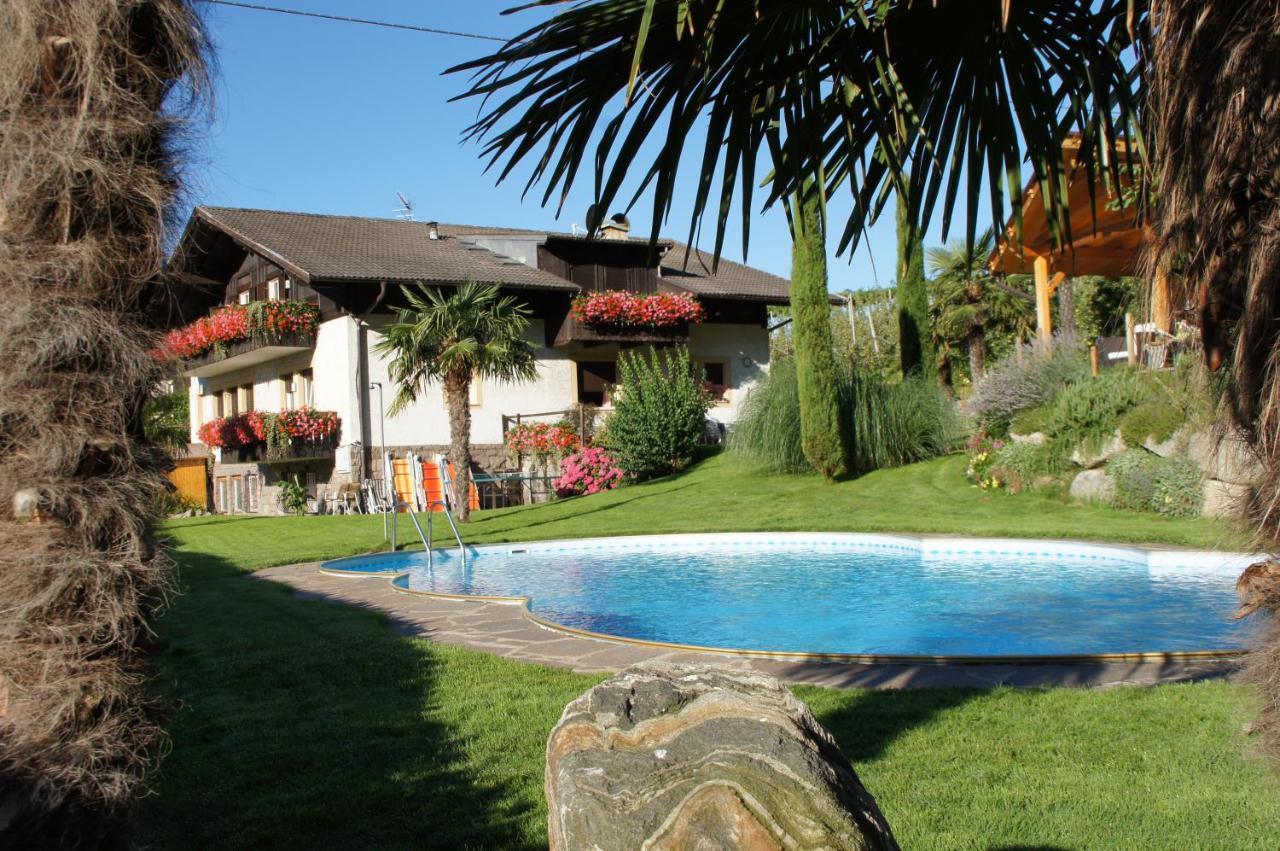 Oberangerhof Aparthotel Lagundo Luaran gambar